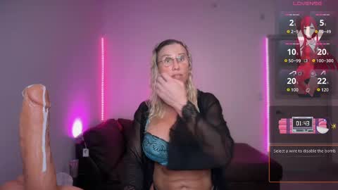 Snapshot of christinabruce chatting on 05/22/26, 04:56 Chris Tina Bruce online show from 05/22/26, 04:56