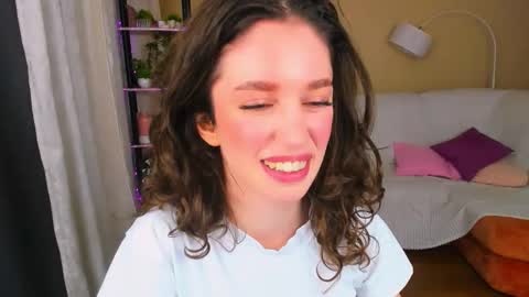 christinaconteeree online show from 09/17/25, 02:08