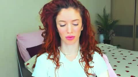 christinaconteeree online show from 07/18/26, 11:14