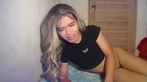 Snapshot of christinakissxxx chatting on 11/26/25, 11:17 Your Mistresssissy Christinaaa online show from 11/26/25, 11:17