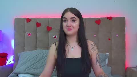 Snapshot of christinamilton chatting on 02/11/25, 07:05 Christina online show from 02/11/25, 07:05