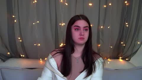 Christina online show from 11/24/25, 07:13