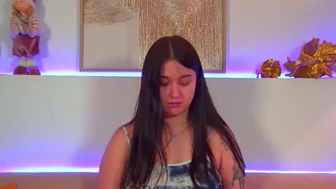 Christina online show from 12/22/25, 06:38