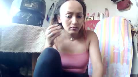 Snapshot of christine213 chatting on 12/23/24, 08:33 christine213 online show from 12/23/24, 08:33