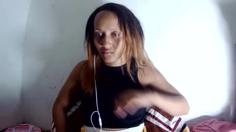 Snapshot of christine213 chatting on 01/19/25, 10:49 christine213 online show from 01/19/25, 10:49