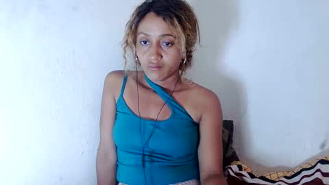 Snapshot of christine213 chatting on 02/08/25, 12:06 christine213 online show from 02/08/25, 12:06