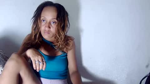 Snapshot of christine213 chatting on 02/08/25, 06:55 christine213 online show from 02/08/25, 06:55