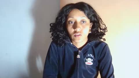 Snapshot of christine213 chatting on 10/09/25, 09:24 christine213 online show from 10/09/25, 09:24