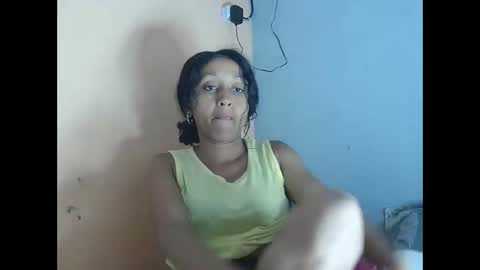 Snapshot of christine213 chatting on 10/13/25, 09:09 christine213 online show from 10/13/25, 09:09