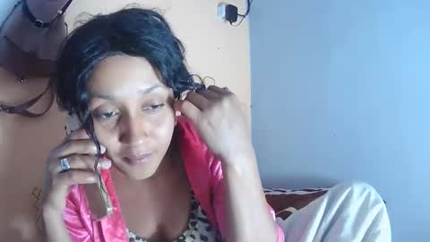 Snapshot of christine213 chatting on 11/02/25, 11:56 christine213 online show from 11/02/25, 11:56