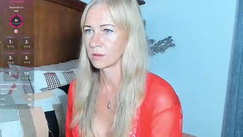 Christine -  online show from 12/22/25, 12:13