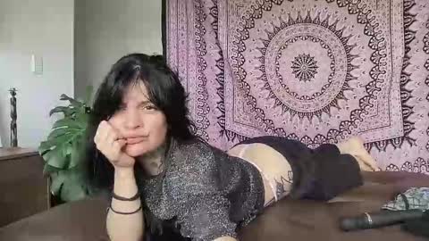 Val riess -- Instagram free online show from 10/21/25, 05:13