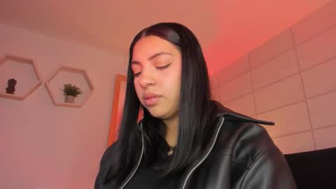 Christine  online show from 12/02/25, 12:10