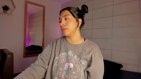 Christine  online show from 03/25/26, 12:00