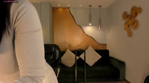 Christine Ford online show from 12/01/25, 12:10