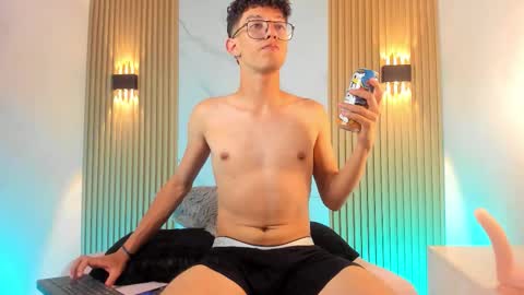 Chrisopher Hunter online show from 03/05/26, 09:22