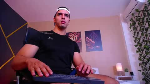 Christopher Black online show from 10/21/25, 01:12