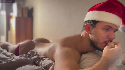 Snapshot of christophertan chatting on 12/10/24, 05:22 Christopher online show from 12/10/24, 05:22