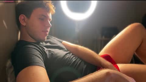 Snapshot of christophertan chatting on 09/17/25, 09:33 Christopher online show from 09/17/25, 09:33