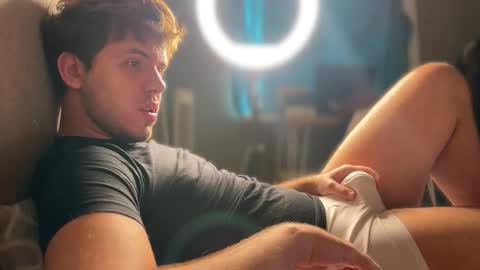 Snapshot of christophertan chatting on 10/31/25, 06:47 Christopher online show from 10/31/25, 06:47