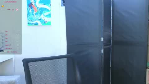 Snapshot of christy_memeow chatting on 04/30/26, 01:39 christy memeow online show from 04/30/26, 01:39