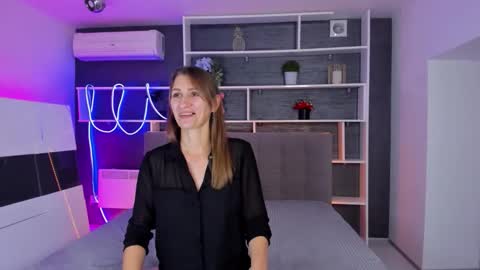 ChristyBrooks online show from 10/10/25, 07:02