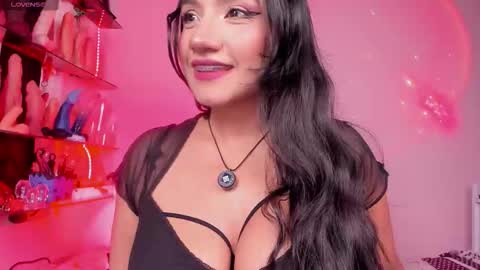 Snapshot of christymilk1 chatting on 10/06/25, 02:09 christy online show from 10/06/25, 02:09