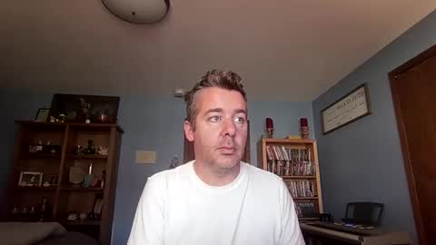 chrisw8121 online show from 11/14/25, 05:22