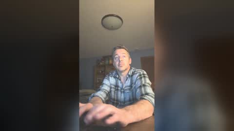 chrisw8121 online show from 04/17/26, 05:10