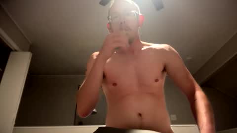 Snapshot of chriswells062590 chatting on 03/23/26, 05:22 chriswells062590 online show from 03/23/26, 05:22