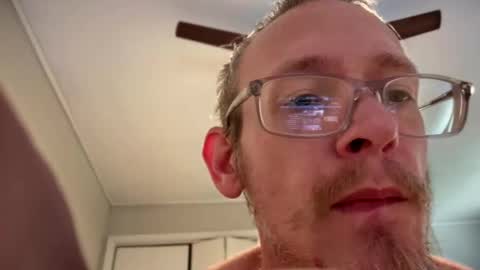 Snapshot of chriswells062590 chatting on 03/28/26, 04:39 chriswells062590 online show from 03/28/26, 04:39