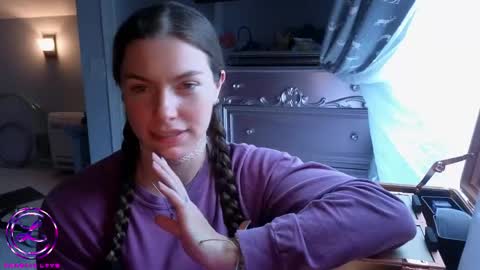 Snapshot of chroniclove chatting on 05/05/26, 07:33 Marley online show from 05/05/26, 07:33