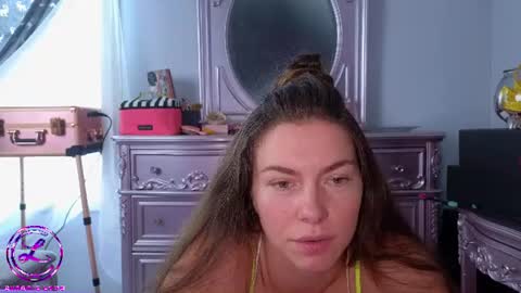 Snapshot of chroniclove chatting on 07/16/26, 05:30 Marley online show from 07/16/26, 05:30