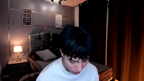 chrristopher77 online show from 09/20/25, 04:19