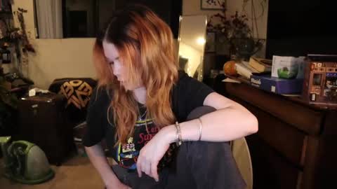 Chrys online show from 04/17/26, 05:43