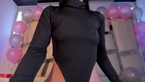 instagram chrystaljade.1 online show from 10/25/25, 01:29