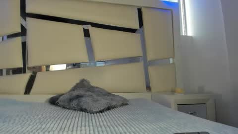 instagram chrystaljade.1 online show from 03/19/26, 01:15