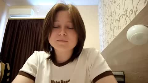 Snapshot of chrystaleberhart chatting on 11/15/25, 10:12 Crista online show from 11/15/25, 10:12