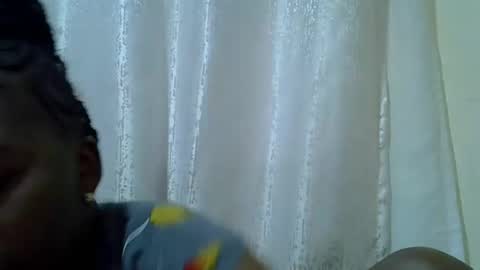 Snapshot of chubby_queenie07 chatting on 05/14/26, 07:48 DivaDee online show from 05/14/26, 07:48
