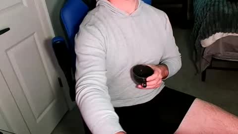 Snapshot of chuck0781 chatting on 10/19/25, 06:30 chuck online show from 10/19/25, 06:30