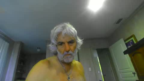 chuck354139 online show from 01/05/25, 04:59