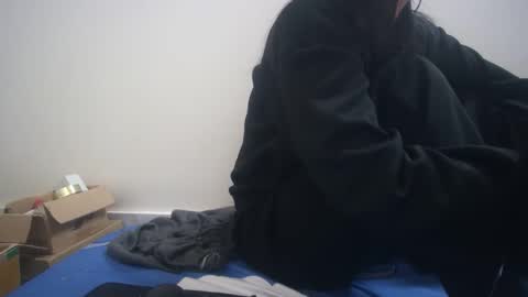 Snapshot of chuppyrose chatting on 03/23/26, 01:15 chuppyrose online show from 03/23/26, 01:15