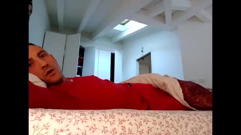 Snapshot of ciaoneciaone25 chatting on 12/29/24, 08:11 ciaoneciaone25 online show from 12/29/24, 08:11