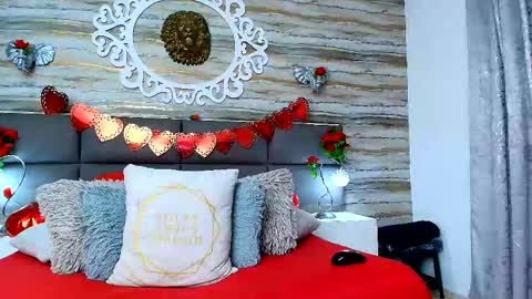 Snapshot of ciara_connor chatting on 02/17/25, 04:09 ... ... online show from 02/17/25, 04:09