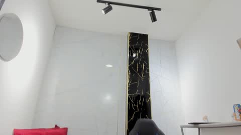 ...   ... online show from 02/04/26, 03:01