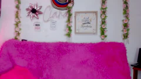 Snapshot of ciaraasweet chatting on 02/25/25, 05:25 Ciara online show from 02/25/25, 05:25