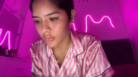 Snapshot of ciaxxxmendez chatting on 07/07/26, 06:23 ciaxxmendezz online show from 07/07/26, 06:23