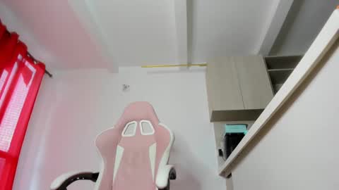 Snapshot of cielo_9 chatting on 12/12/24, 11:40 Sara INSTAGRAM SARARENDON7798 online show from 12/12/24, 11:40