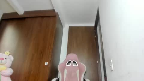 Snapshot of cielo_9 chatting on 01/18/26, 11:58 Sara INSTAGRAM SARARENDON7798 online show from 01/18/26, 11:58