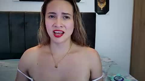 Snapshot of cielodal chatting on 10/26/25, 05:13 cieloDal online show from 10/26/25, 05:13